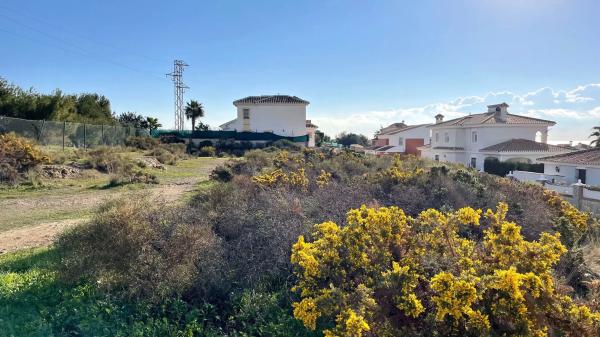 Terreno en avenida del Cantábrico, 42