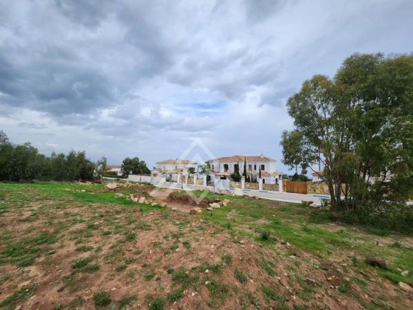 Terreno en calle del Jade s/n