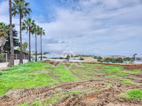 Terreno en calle Rubí el s/n