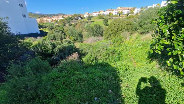 Terreno en avenida de la Resina