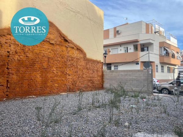 Terreno en calle Alonso de Fonseca