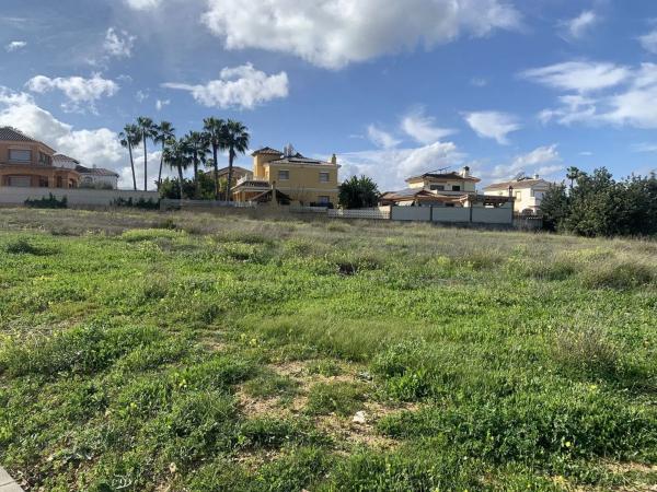 Terreno en calle Campo de Fútbol
