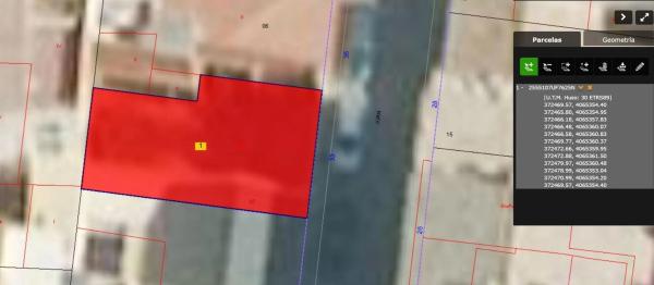 Terreno en calle Juan de Herrera