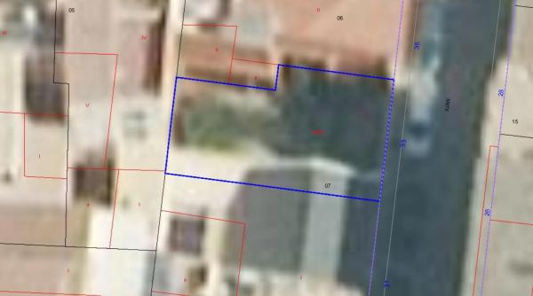 Terreno en calle Juan de Herrera