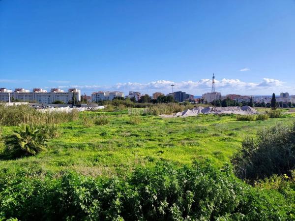 Terreno en avenida de Don Quijote