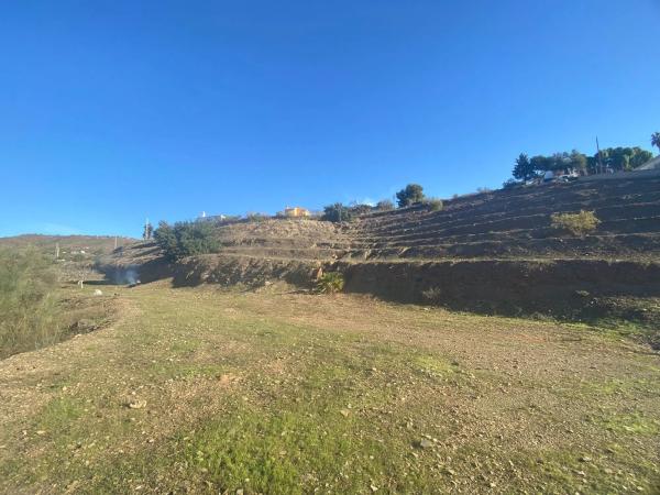 Terreno en Benajarafe
