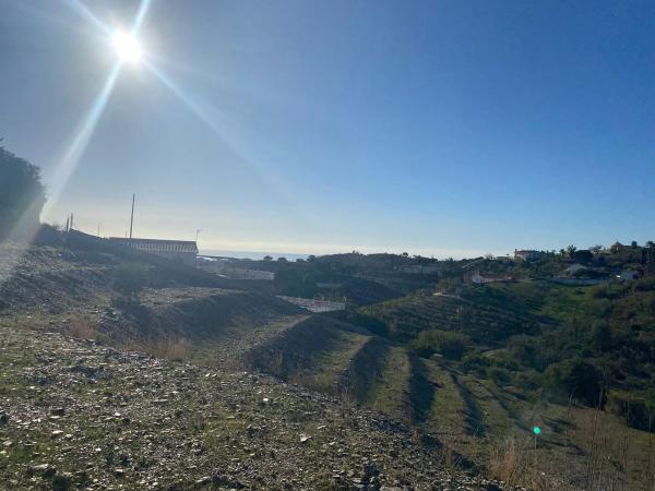 Terreno en Benajarafe