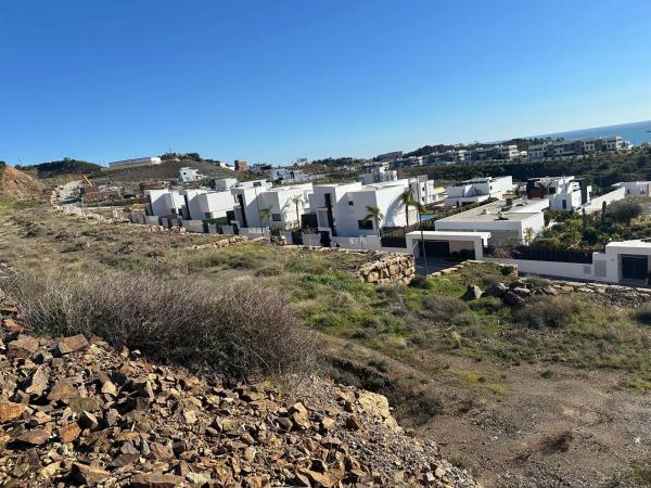 Terreno en calle Consul Porfirio Smerdou