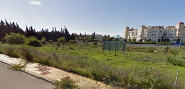 Terreno en calle Periana