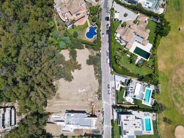 Terreno en Barrio Los Naranjos