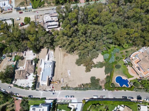 Terreno en Barrio Los Naranjos