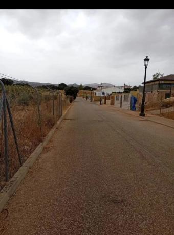 Terreno en urbanización los picachos, 11