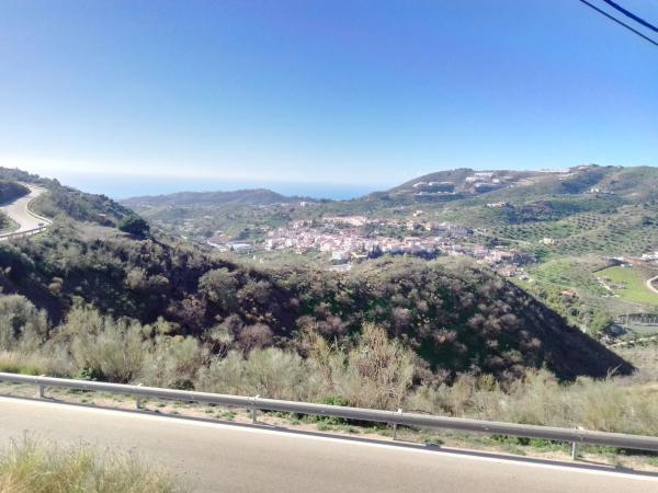 Terreno en carretera Macharaviaya, km 2
