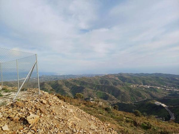 Terreno en Moclinejo