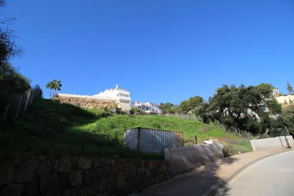 Terreno en calle Trebol