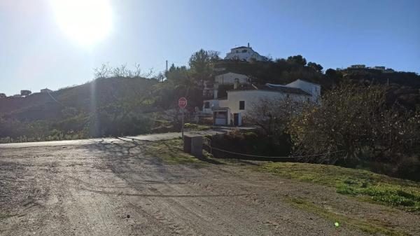 Terreno en camino de Solano