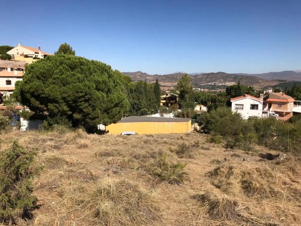 Terreno en calle Benahavís, 507