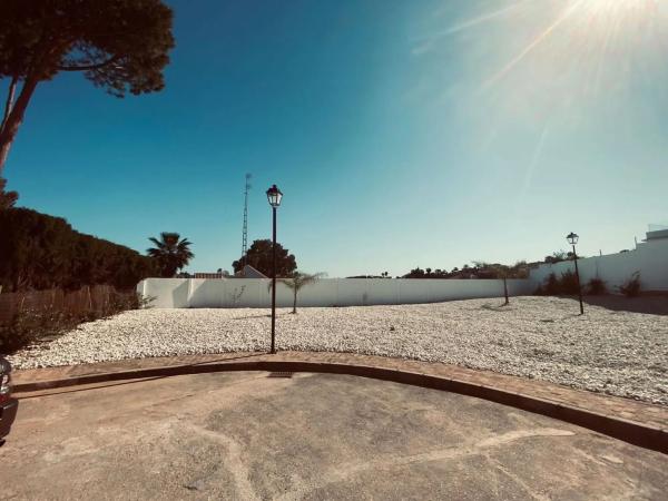 Terreno en Barrio Los Naranjos