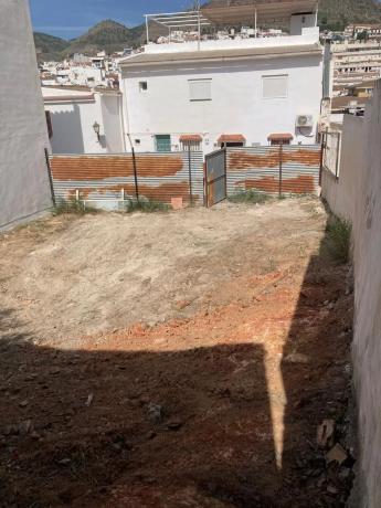 Terreno en calle Calvario, 43