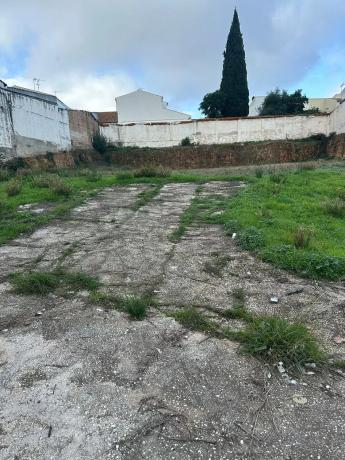 Terreno en Urbanizacion Miravalle