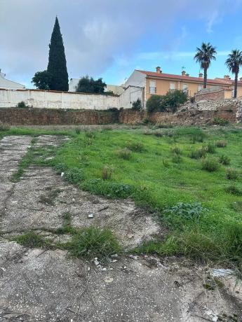 Terreno en Urbanizacion Miravalle