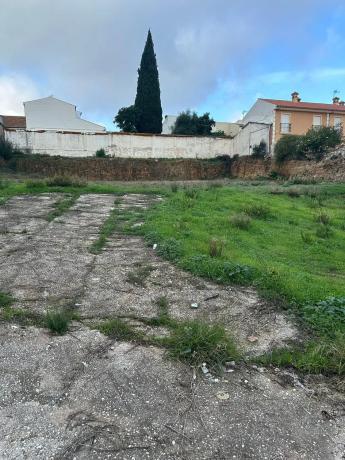 Terreno en Urbanizacion Miravalle