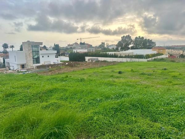 Terreno en calle Guatemala