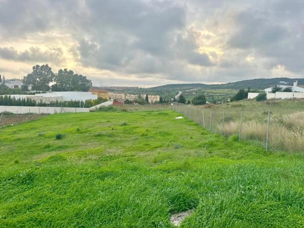 Terreno en calle Guatemala