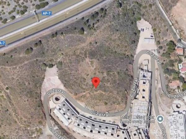 Terreno en calle Zorzal