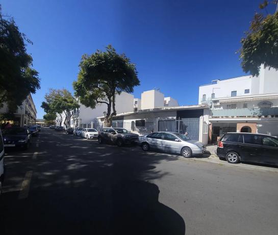 Terreno en calle Torremolinos