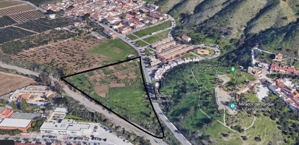 Terreno en calle Violeta, 2