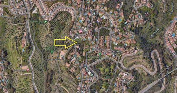 Terreno en avenida de Benalmádena, 8