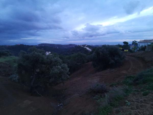 Terreno en alto Urbanizacion Montemayor, 23