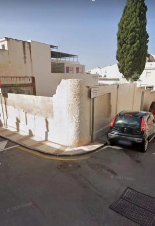 Terreno en calle Velarde