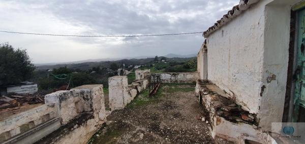 Terreno en calle del Valle