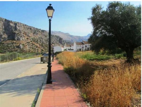 Terreno en calle Serranía de Ronda