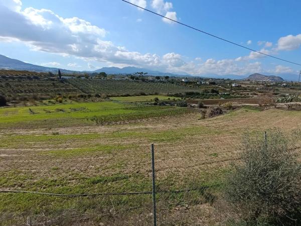 Terreno en carretera de Mirabuen
