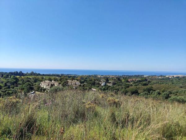 Terreno en Barrio Nagüeles
