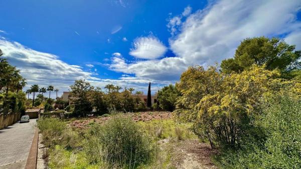 Terreno en calle Sibelius s/n
