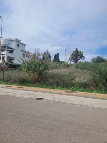 Terreno en calle Oliva, 11