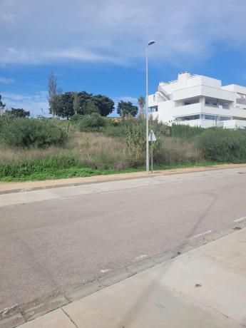 Terreno en calle Oliva, 11