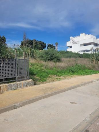 Terreno en calle Oliva, 11