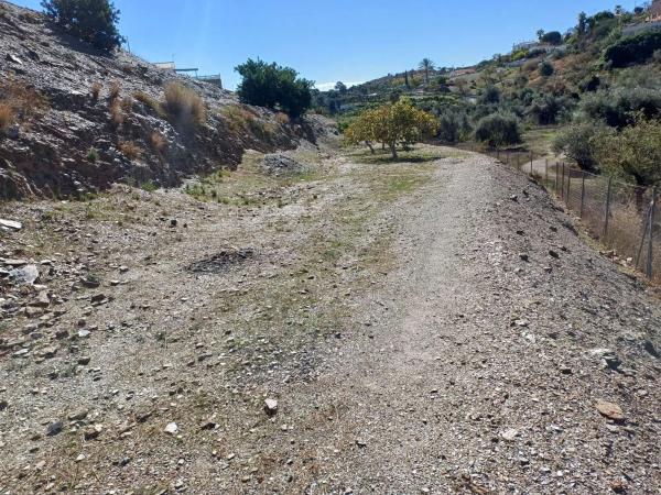 Terreno en Benajarafe
