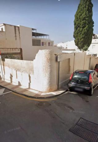 Terreno en calle Velarde