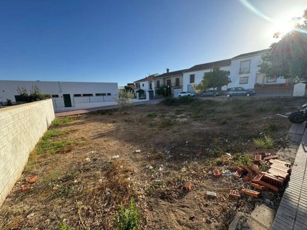 Terreno en avenida Maria Zambrano