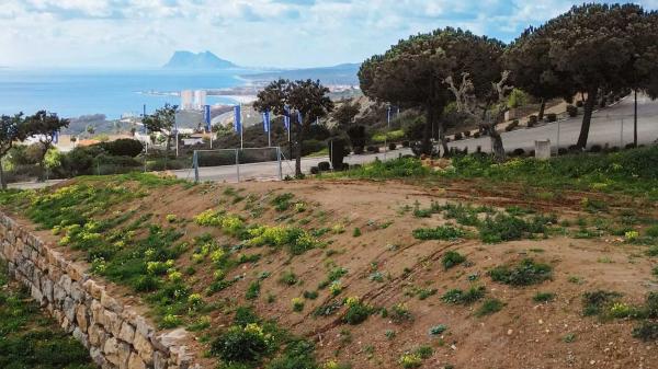 Terreno en San Luis de Sabinillas