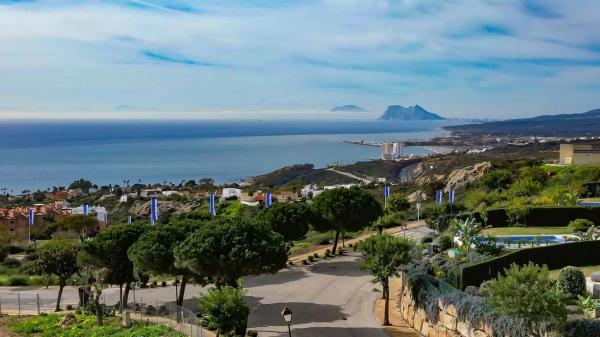Terreno en San Luis de Sabinillas