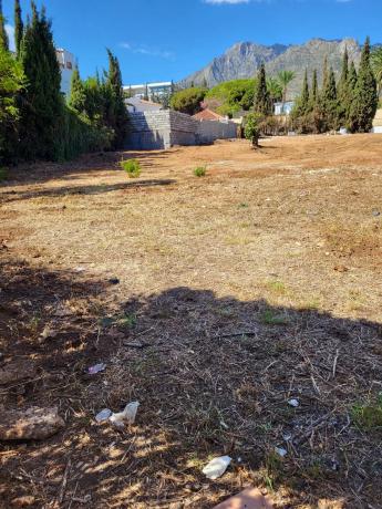 Terreno en calle la Retama, 13 --b