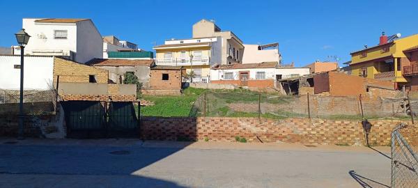 Terreno en calle Cerrajeros, 64