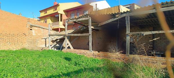 Terreno en calle Cerrajeros, 64